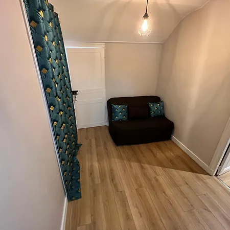 Guest house Domaine D'auxonnettes D'hotes Et 3*